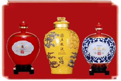 滁州来安县烟酒回收五粮液各种摆件.jpg